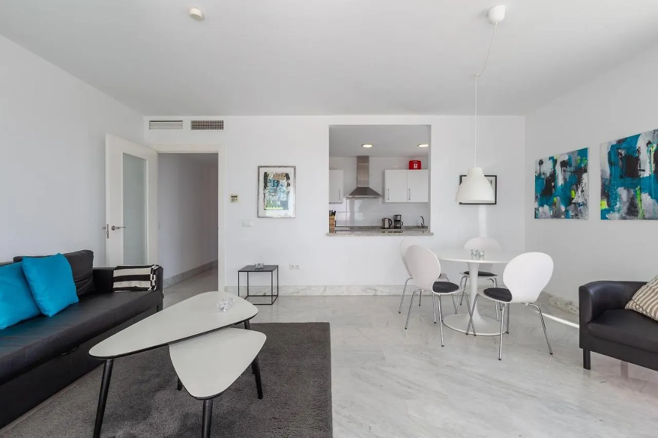 בנאלמדנה Nice Apartment With A Sunny Terrace 0*,