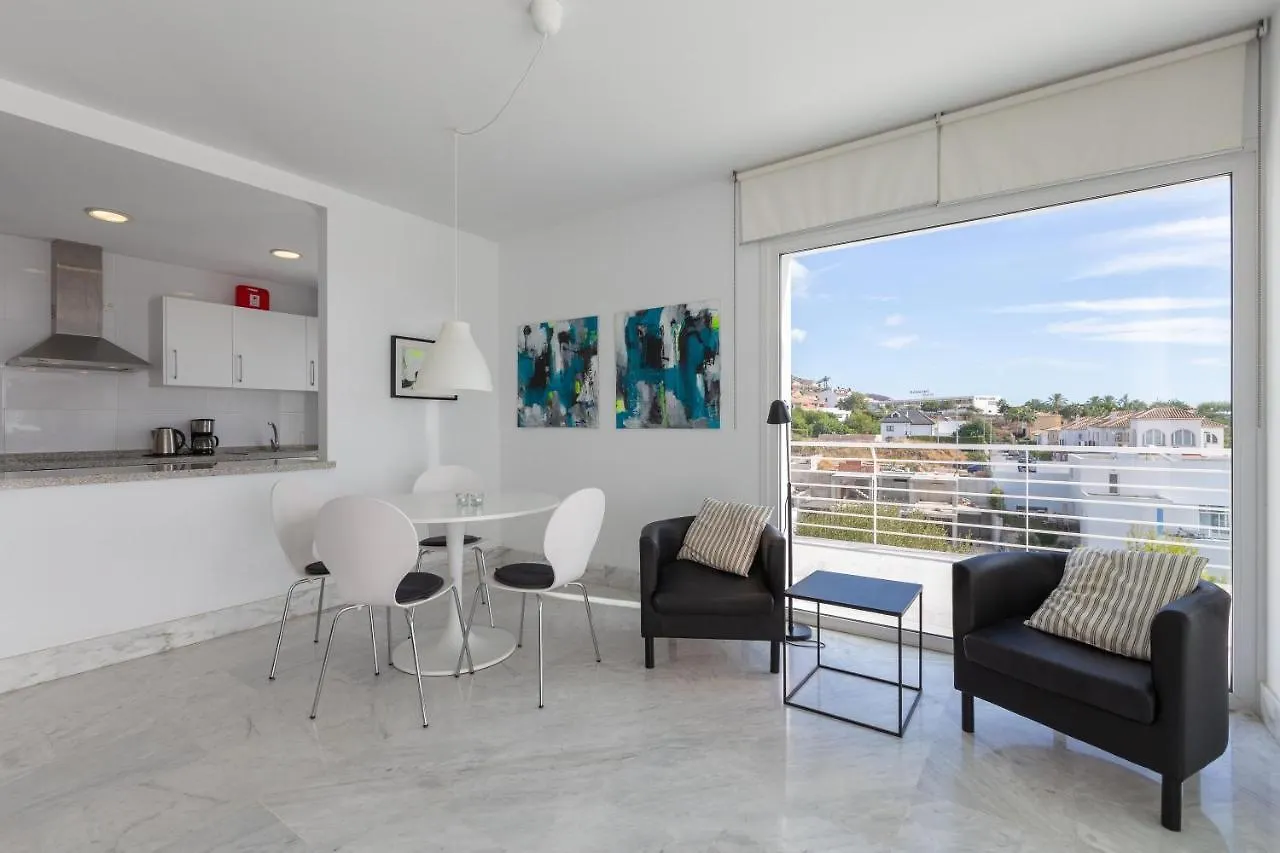 בנאלמדנה Nice Apartment With A Sunny Terrace