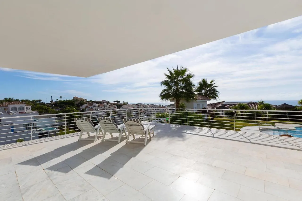 בנאלמדנה Nice Apartment With A Sunny Terrace ספרד